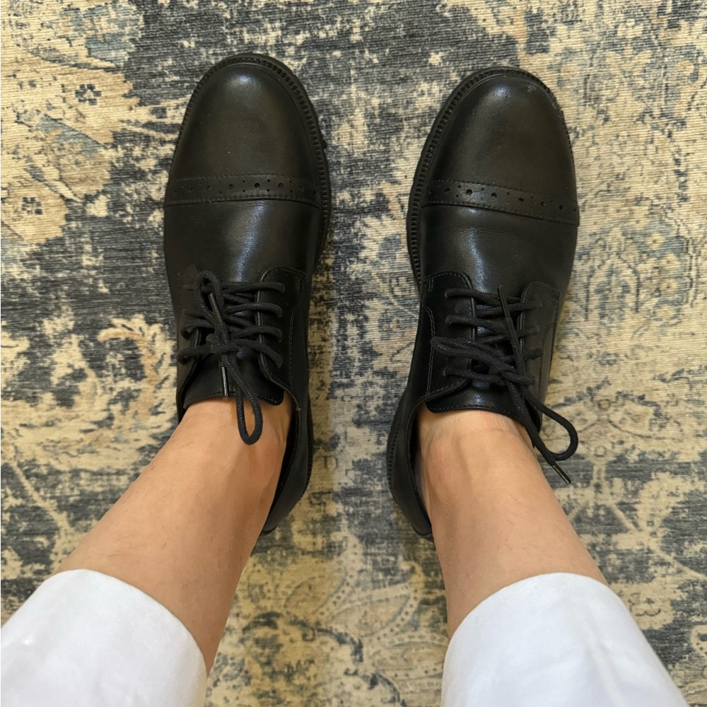 [SOLD] Leather Oxford shoes women size 7.5